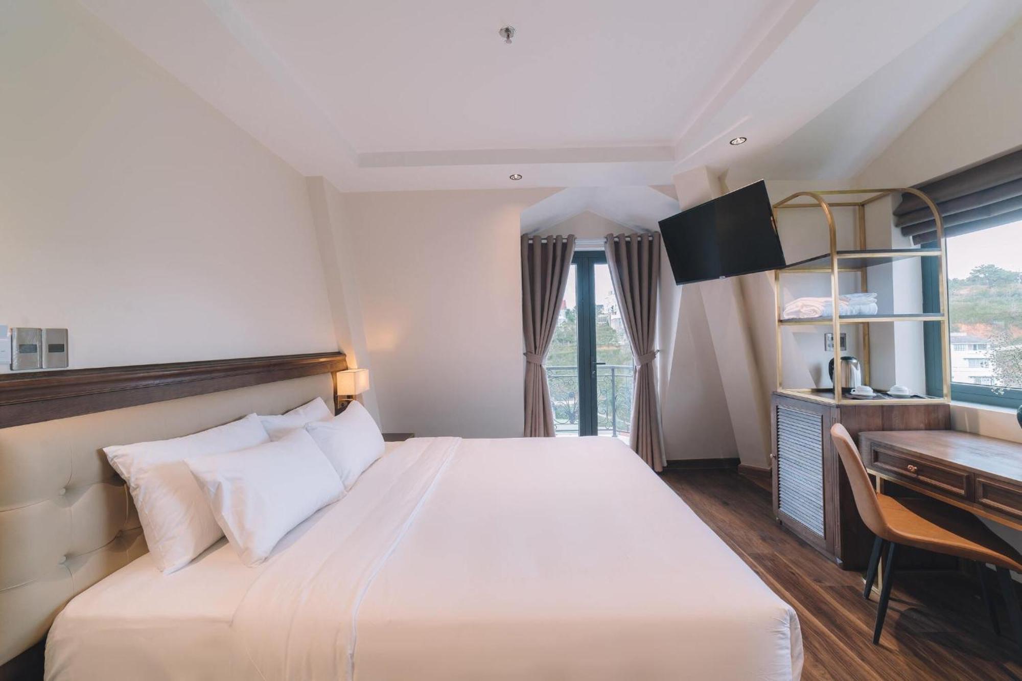 Отель Sunset Hill Dalat Экстерьер фото