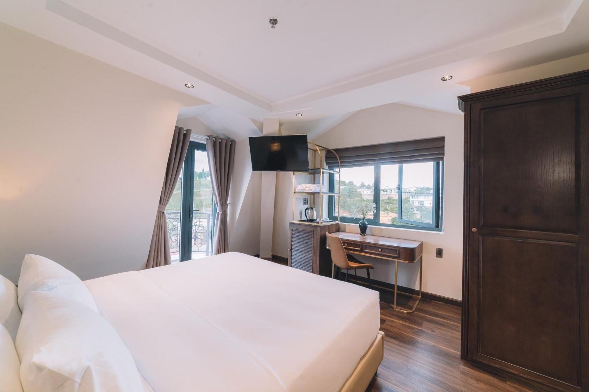 Отель Sunset Hill Dalat Экстерьер фото